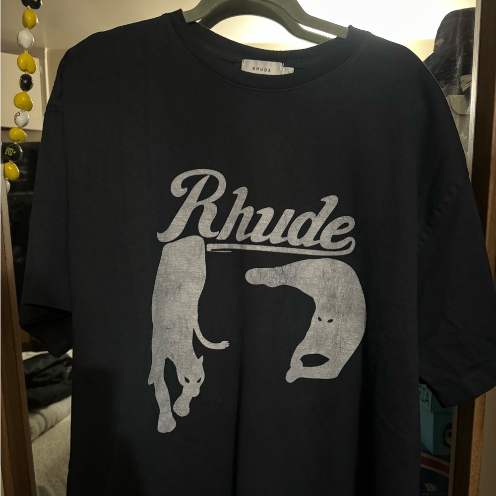 Rhude T-shirt
Size XL
Used in good condition 
#rhude #streetwear